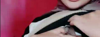 RIRI Hijab Masih Malu Malu