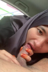 HIJAB Pacaran Nyepong Di Mobil