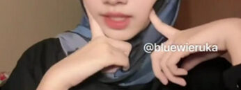 MIKA RUKA Hijab Ngangkang Ngocok