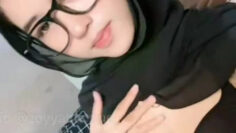 YUMA Hijab Polos Tapi Brutal Ngocok Memek