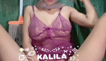 KALILA Hijab Pelajar SUka Colok memek