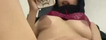 KHASANAH Ngocok Sambil Liat Bokep