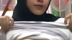 MBAK UUT Bogel Omek Totalitas