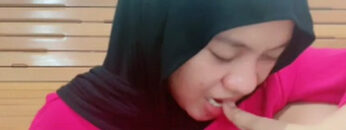 NONA HIJAB Di Kenyot Om Om