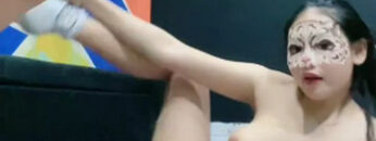 VEVE Ngangkang Lebar Siap Di Sodok